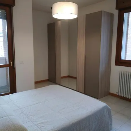 Casa In Zona Fiera A *