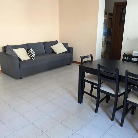 Casa In Zona Fiera A Apartment